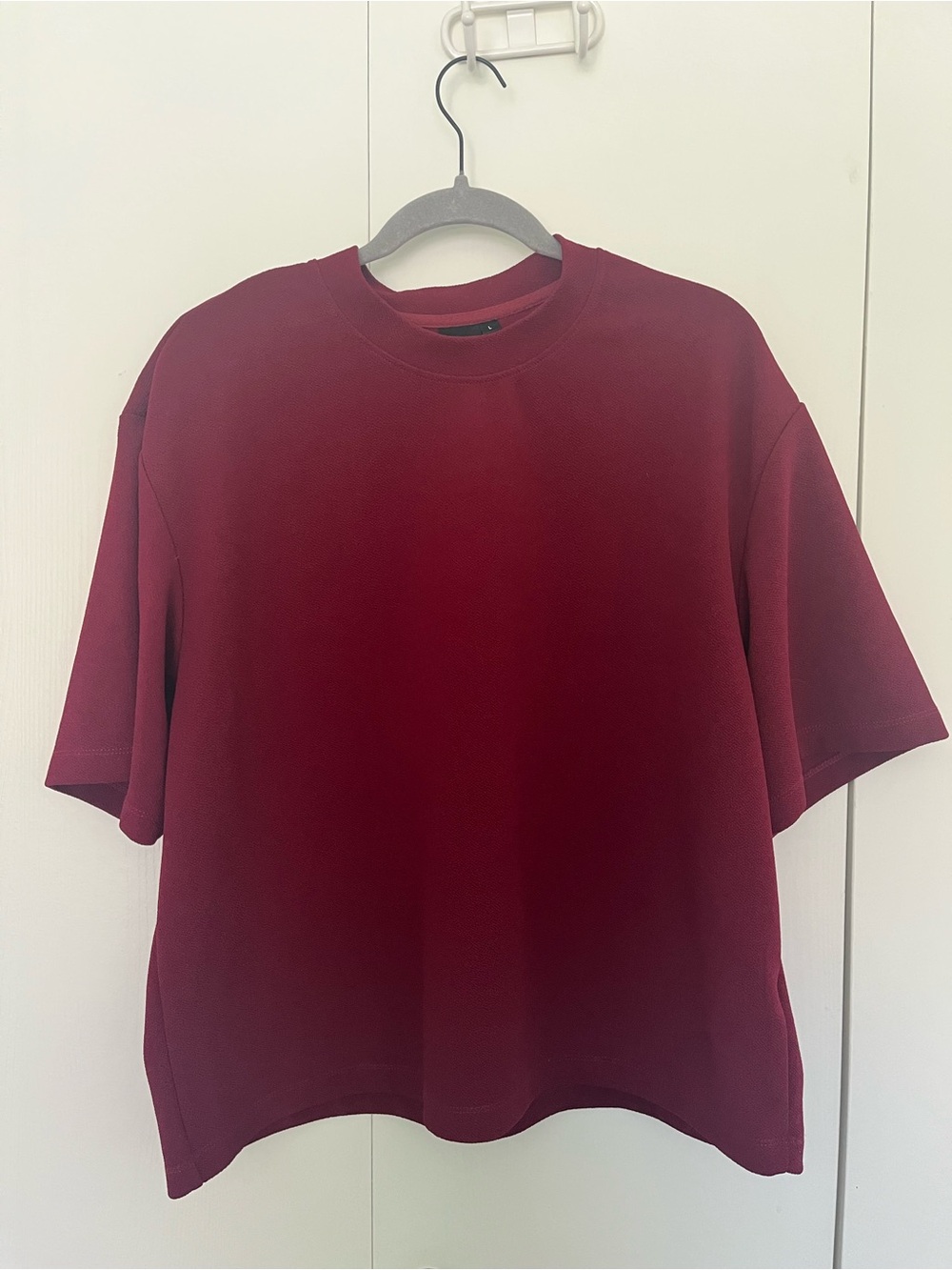 Sumwon brand Relaxed Crewneck Short Sleeve Tee - Burgundy/Cranberry